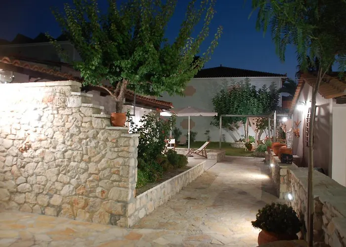 Domenica Apts Ii דירה לגאנאס