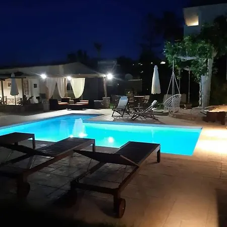Domenica Apts Ii